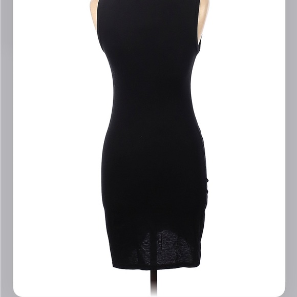 Leith Ruched Bodycon Dress - Picture 2 of 6